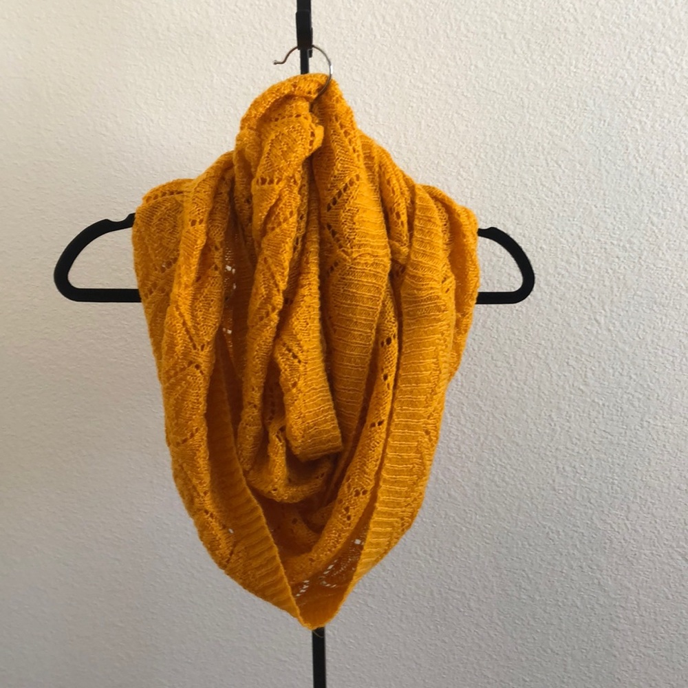 A yellow infinity scarf